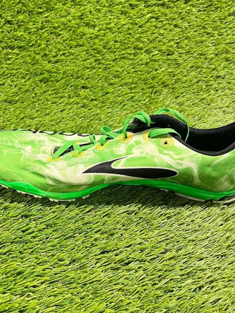 Brooks Mach 15 Mens Size‎ 10 Green Black Running Track Field Shoes Sneakers